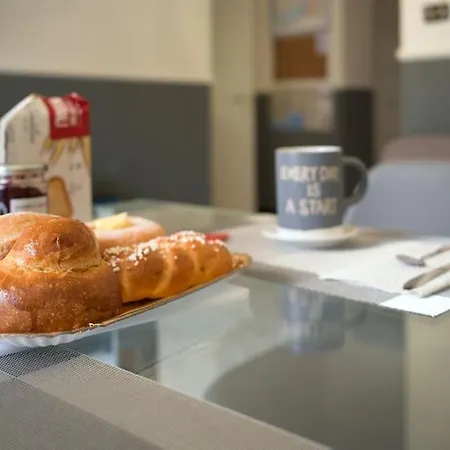 Market House * Napoli