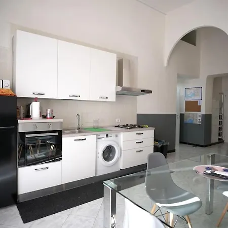 Market House * Napoli